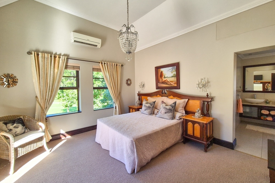 3 Bedroom Property for Sale in Boschenmeer Golf Country Estate Western Cape